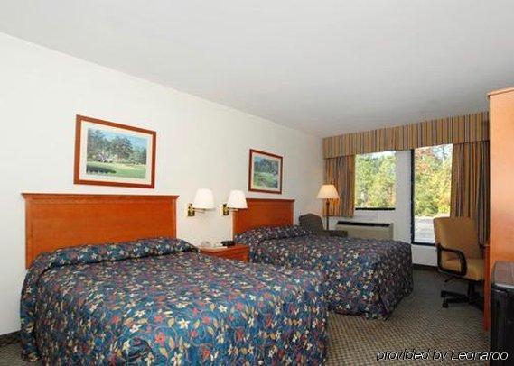 Econo Lodge & Suites Southern Pines Facilidades foto